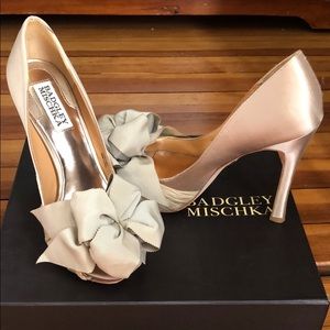 Badgley Mischka Keeper Nude Satin Peep Toe Heel